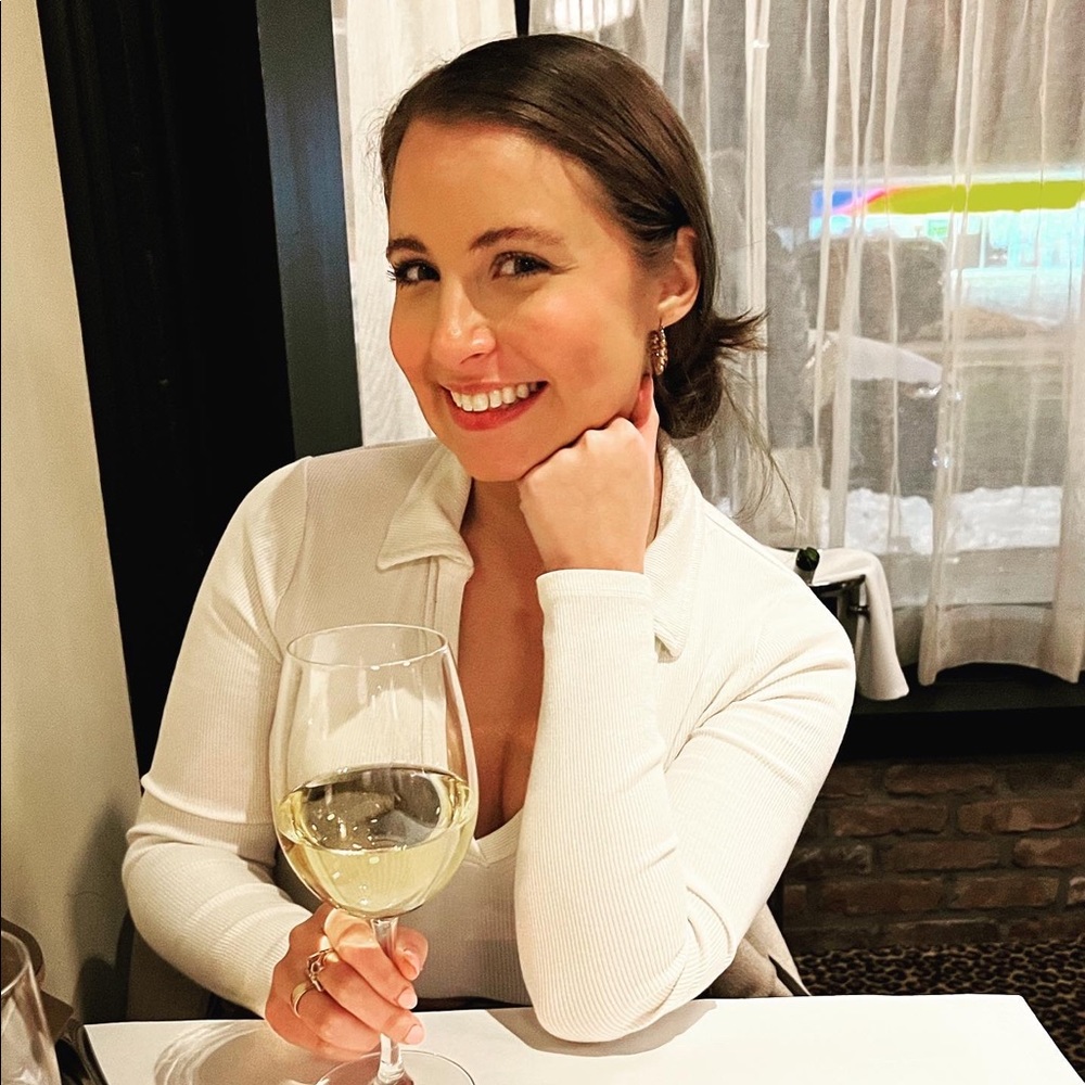 Meet your Posher, Emily